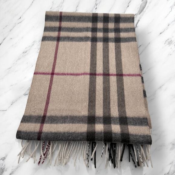 🔥 Flash Sale 🔥 Burberry Cashemer Scarf - Picture 10 of 11